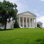 The Top 8 Most Beautiful State Capitol Lawns