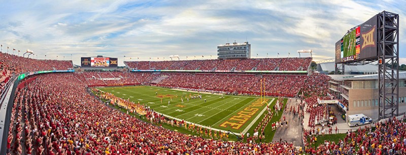 The 9 Best College Football Fields With Good Ol’ Grass - Lawnstarter