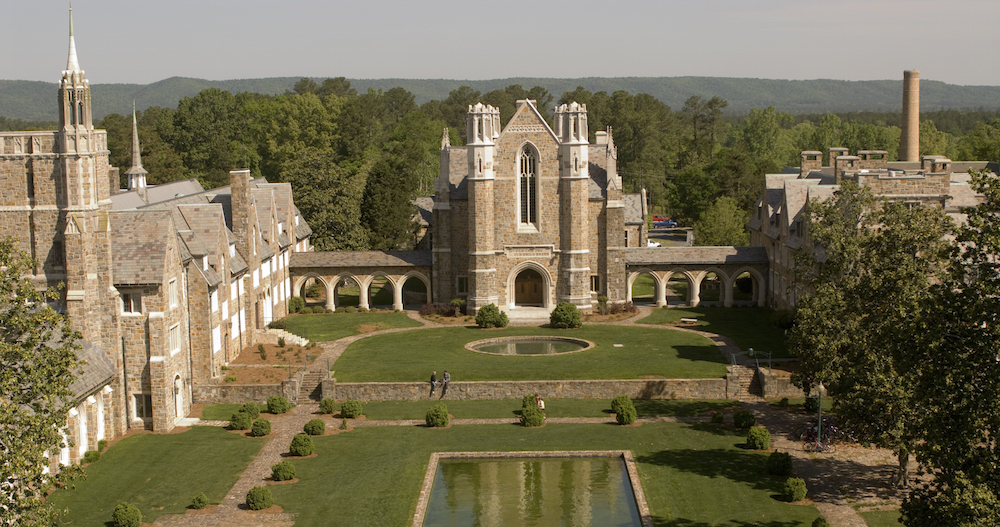 Måge Vædde Stor vrangforestilling The 10 Largest College Campuses in the U.S. - Lawnstarter