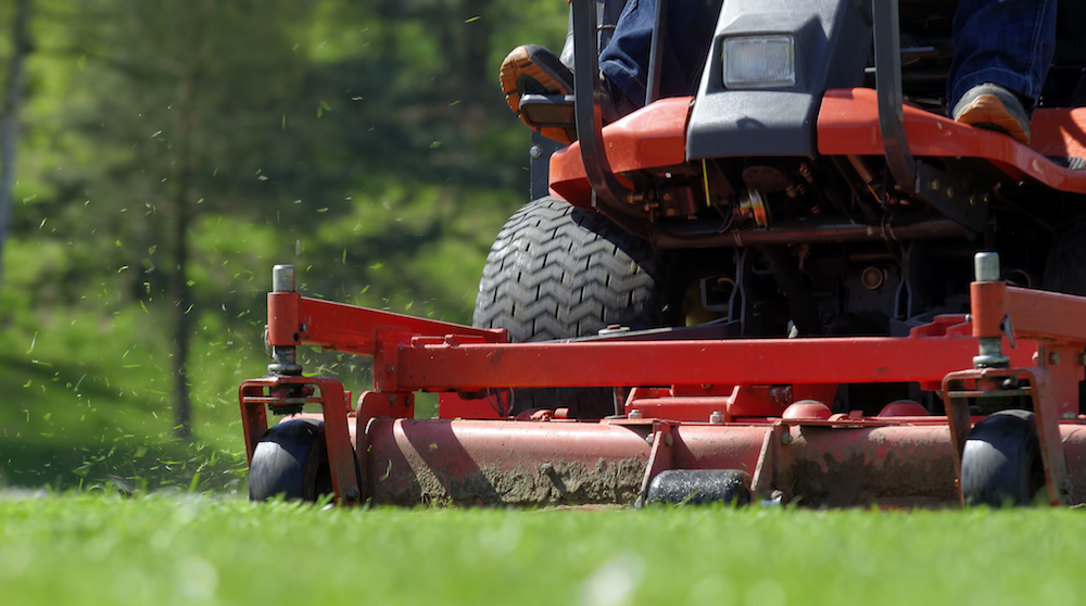 riding lawn mower