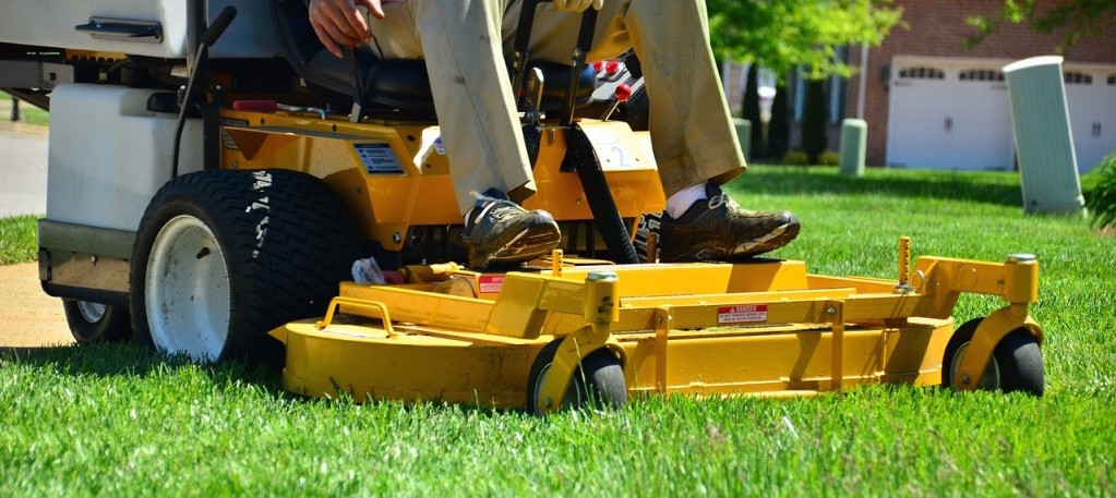 nashville lawn
