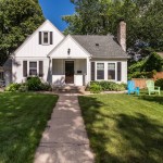 What Type of Grass Should I Plant in Minneapolis, MN?