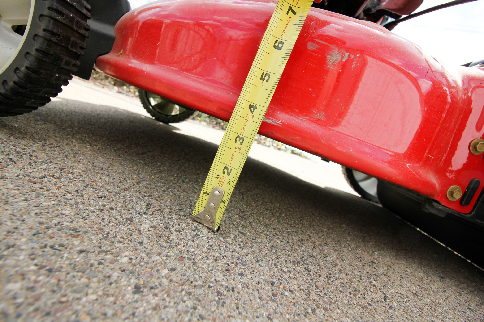 6 Tips on How To Do Fall Lawn Care in Atlanta, GA Lawnstarter