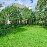 The Top 5 Most Majestic Lawns in NOLA (November 2016)