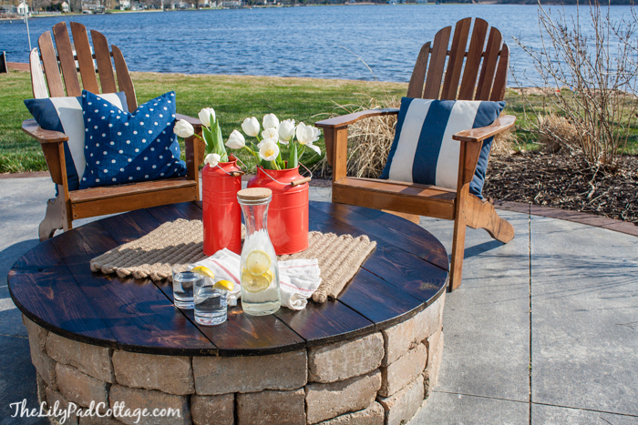 DIY Fire Pit Table Top with Lawn