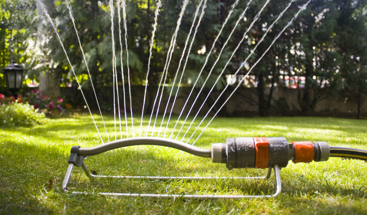 lawn sprinkler