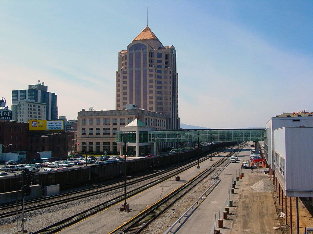 roanoke virginia downtown