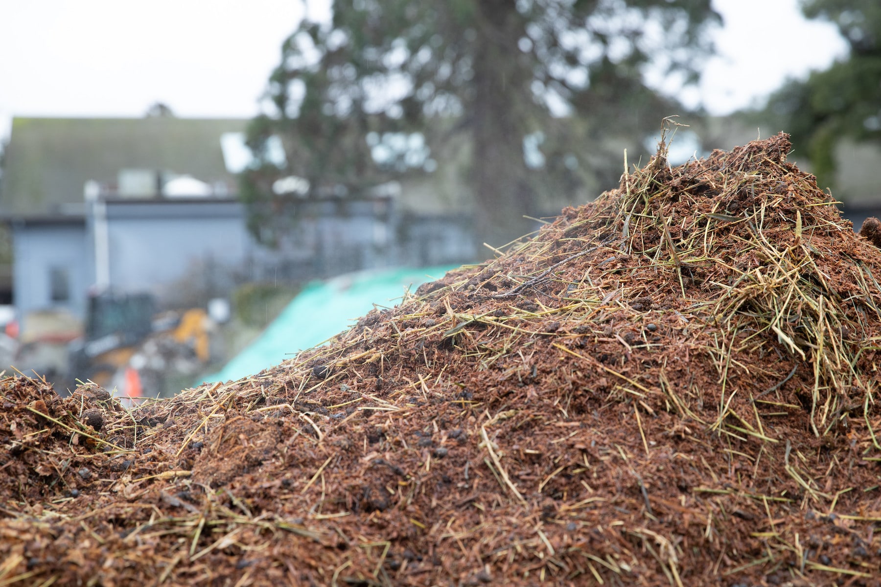 Zoo animal manure composting