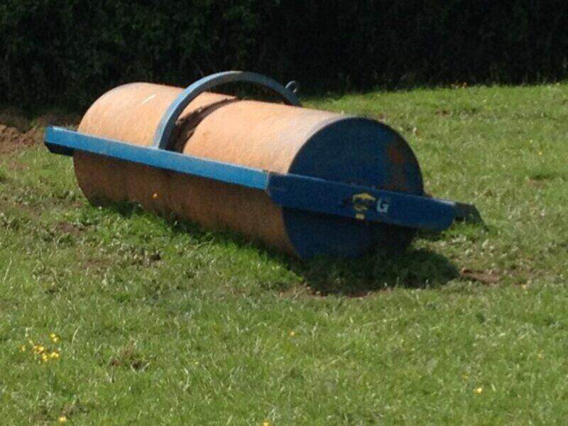 Grass roller