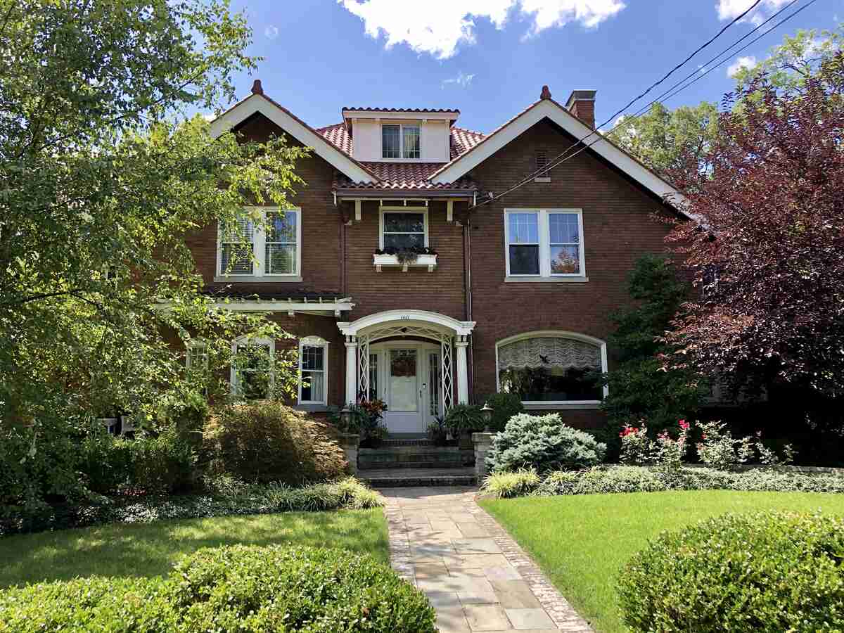 image of a lawn in Cincinnati