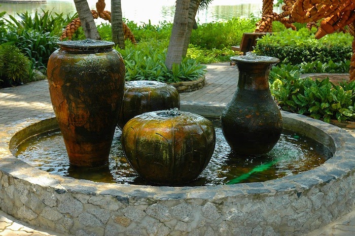 Build a Low-Maintenance Water Feature for the Garden