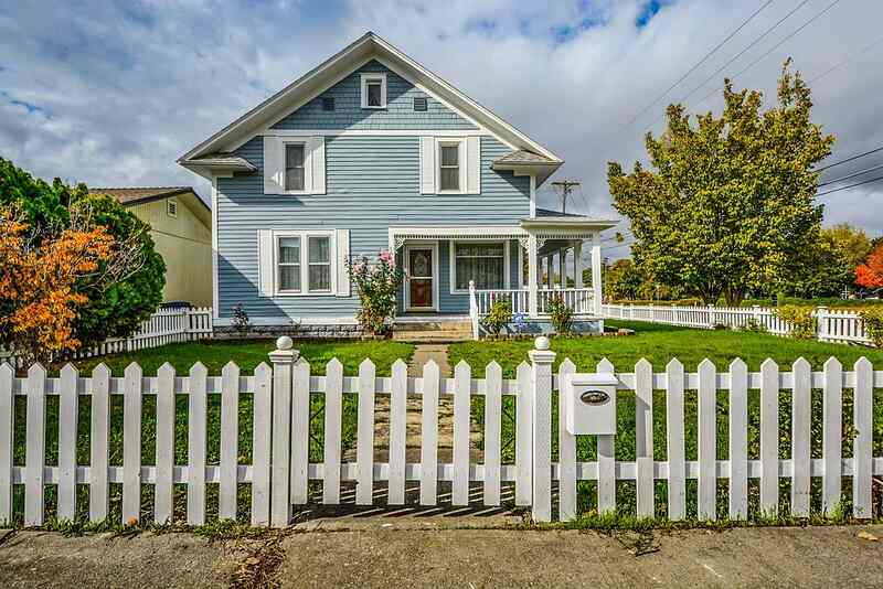 white picket fence