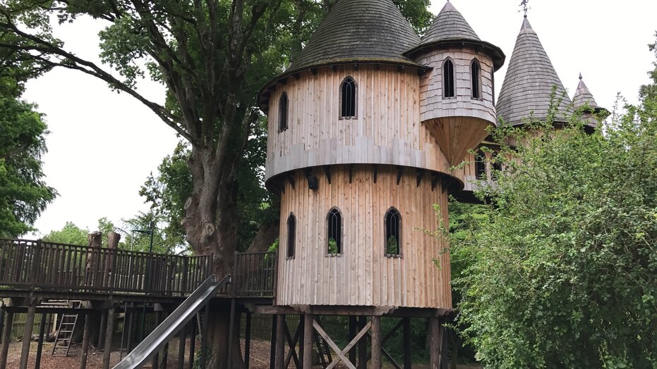 Castle themed treehouse