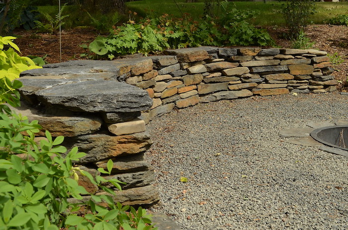 Natural stone retaining wall 