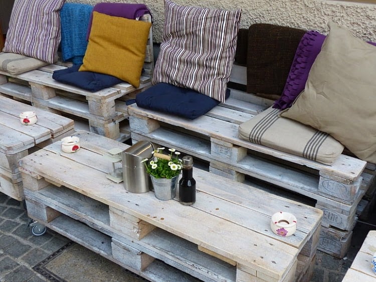 Patio tables and chairs made from wooden pallets