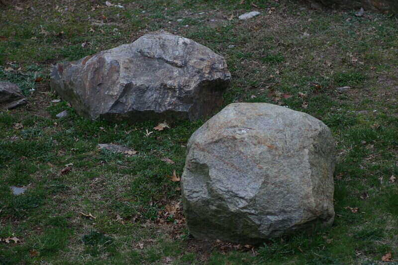 Arrange Boulders on Ground