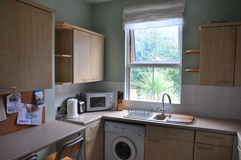 A very clean and tidy kitchen