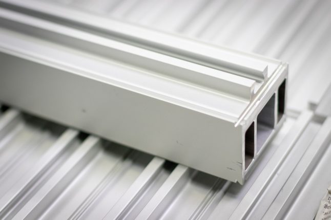 closeup of aluminum siding