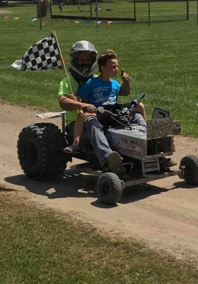 The Troyer lawn mower racing family, the next generation
