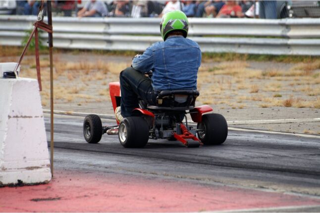 The History of Lawn Mower Racing