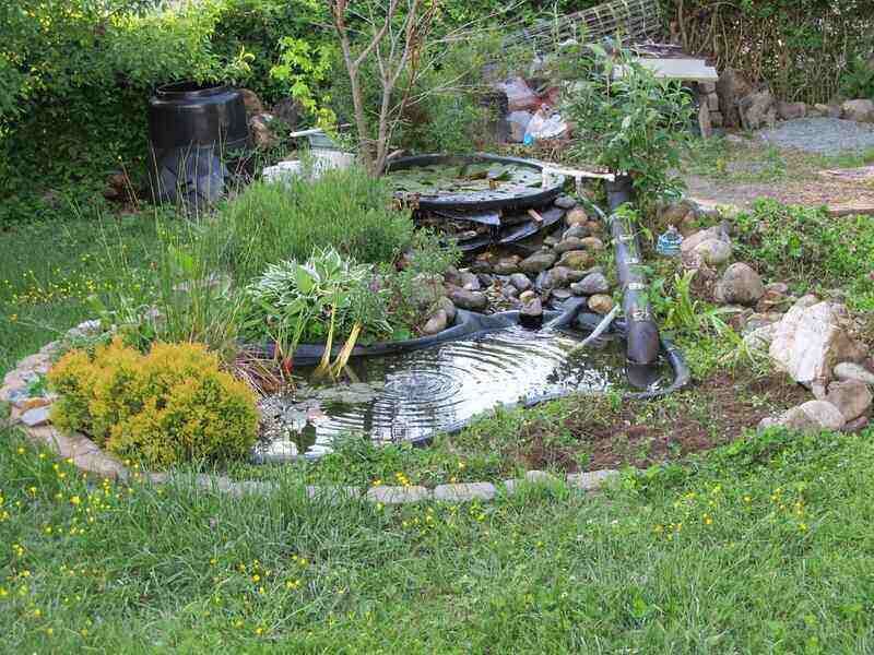 rocks at bottom of waterfeature