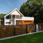Best Fence Types to Withstand High Winds