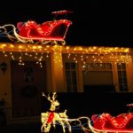Complete Guide to Hanging Christmas Lights on Your Gutters