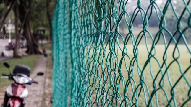chain link fence