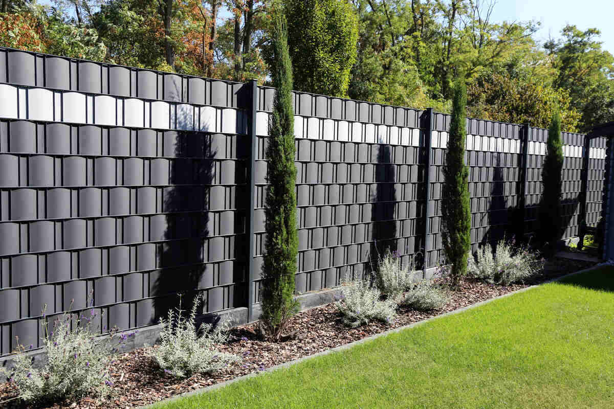 privacy fence