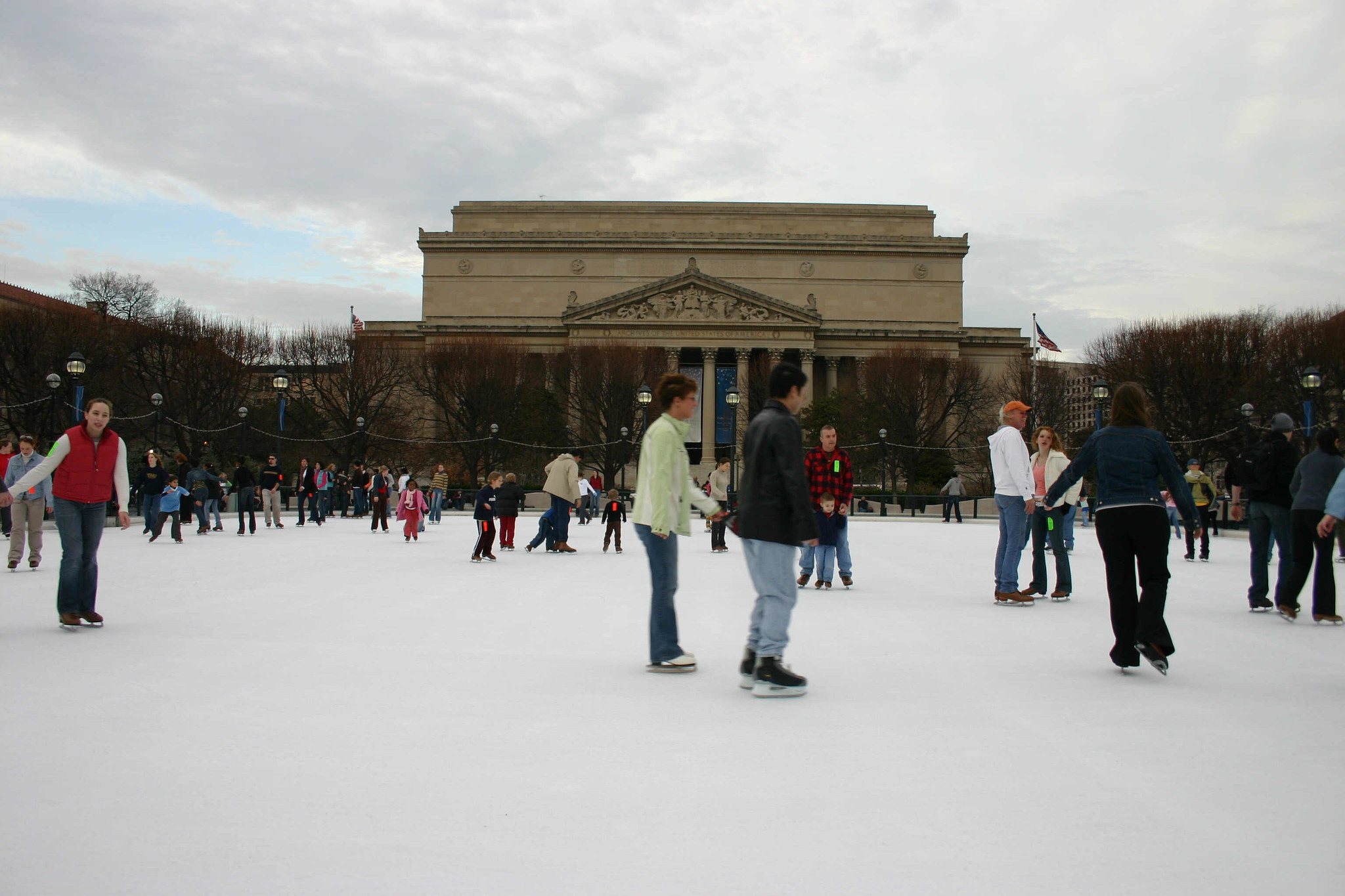 Have a romantic winter weekend in the nation’s capital, where you can stroll through the Smithsonians along the National Mall and skate around the National Gallery of Art’s Ice Rink at the Sculpture Garden. 