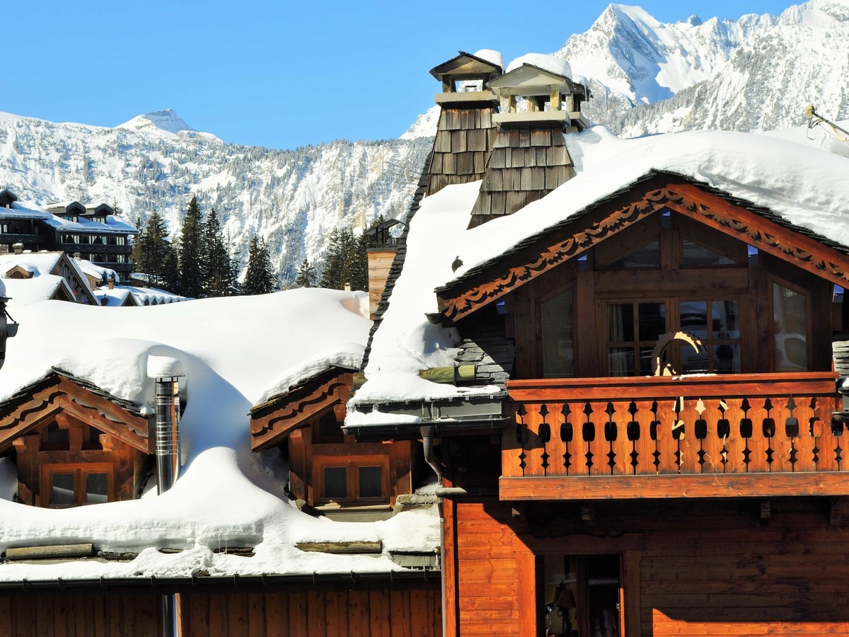 A house with roof snow