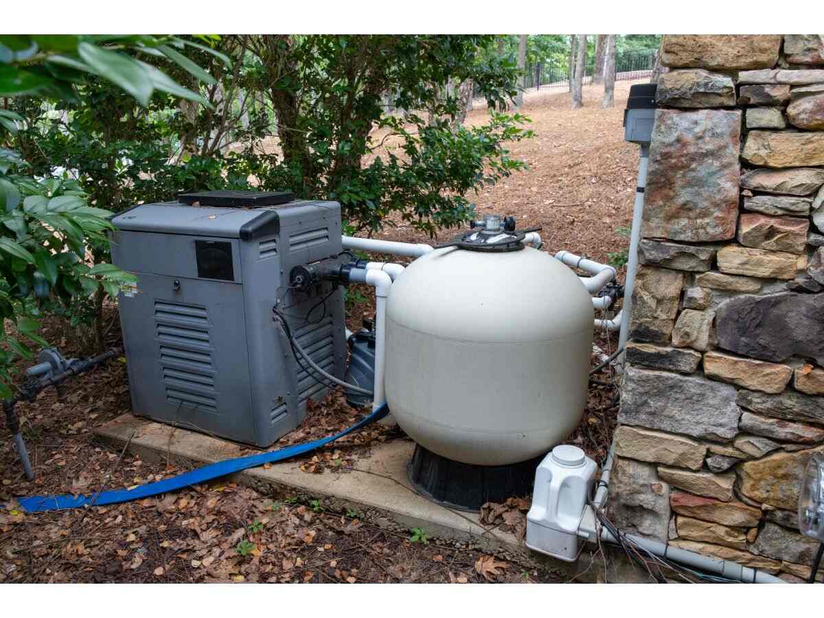 How Does a Pool Pump Cost? - Lawnstarter