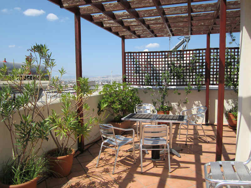 A picture showing a flat roof at top