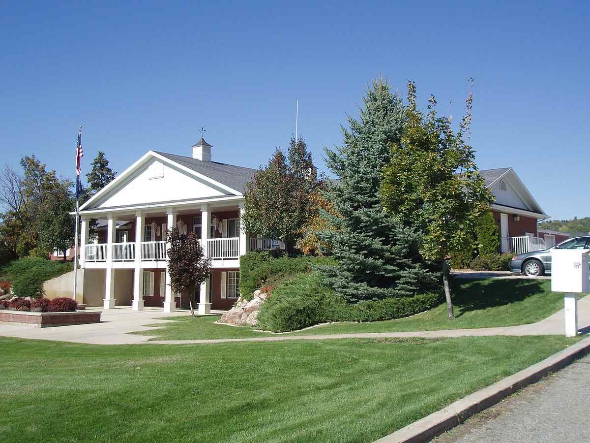 image of a lawn in utah