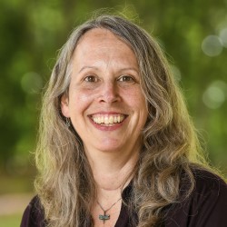 Joellen Lampman headshot