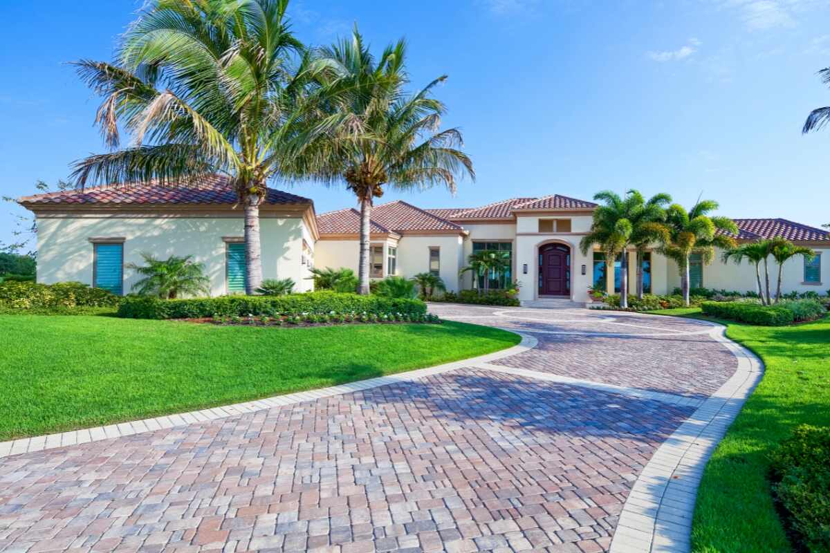 Beautifully landscaped Florida home