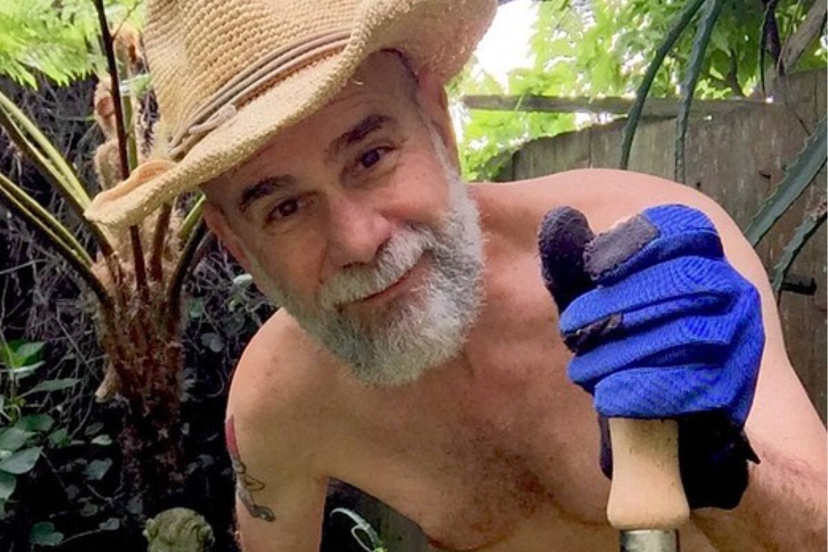 World Naked Gardening Day in California