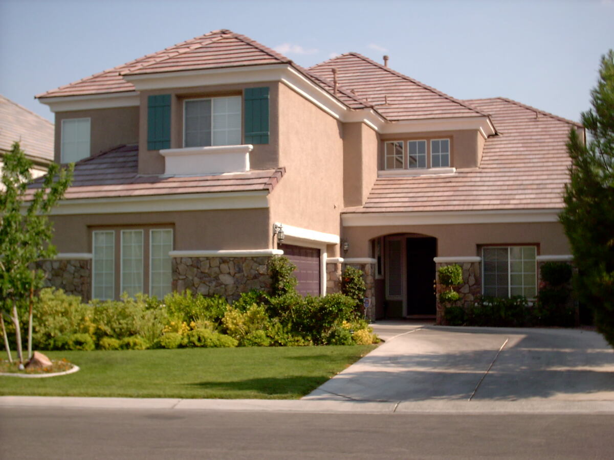 lawn in front of a house in las vegas