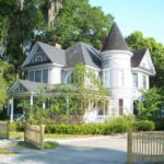 When and How Much to Water Your Gainesville Lawn