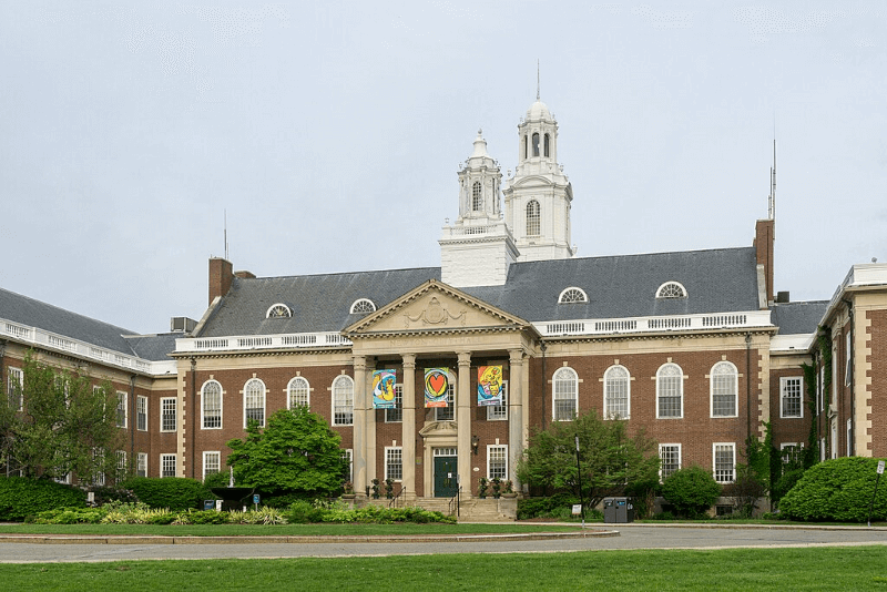 City Hall in Newton, Massachusetts on an overcast day
