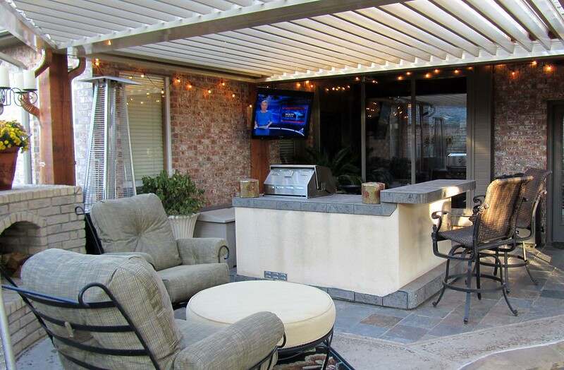 Covered outdoor living area