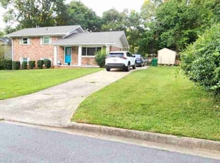 Barbara O.'s Lawn Service service result