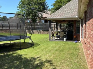 Les B.'s Yard Cutting service result