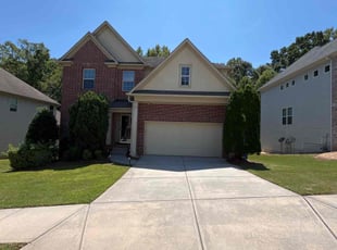 Laura C.'s Lawn Service service result