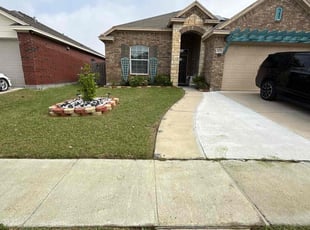 Pauline H.'s Lawn Service service result