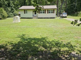 Donnie B.'s Lawn Service service result