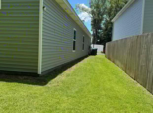 VonVincent R.'s Lawn Mowing service result