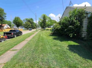 Amy R.'s Yard Cutting service result