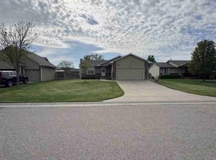 Jennifer H.'s Lawn Service service result