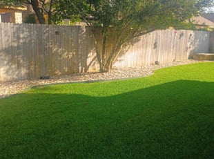 Weeding by Jesus Cepeda for Katherine D. in Round Rock, TX